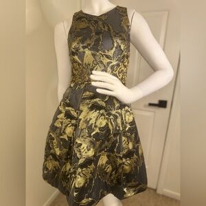 Theia Pewter & Gold Floral Jacquard Party Dress Size 2.   #84